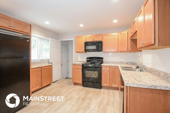 Building Photo - 1290 Aspen Dr