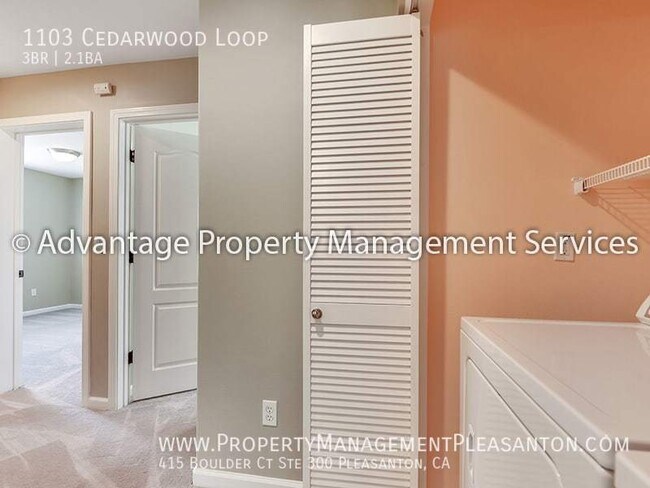 Building Photo - 1103 Cedarwood Loop