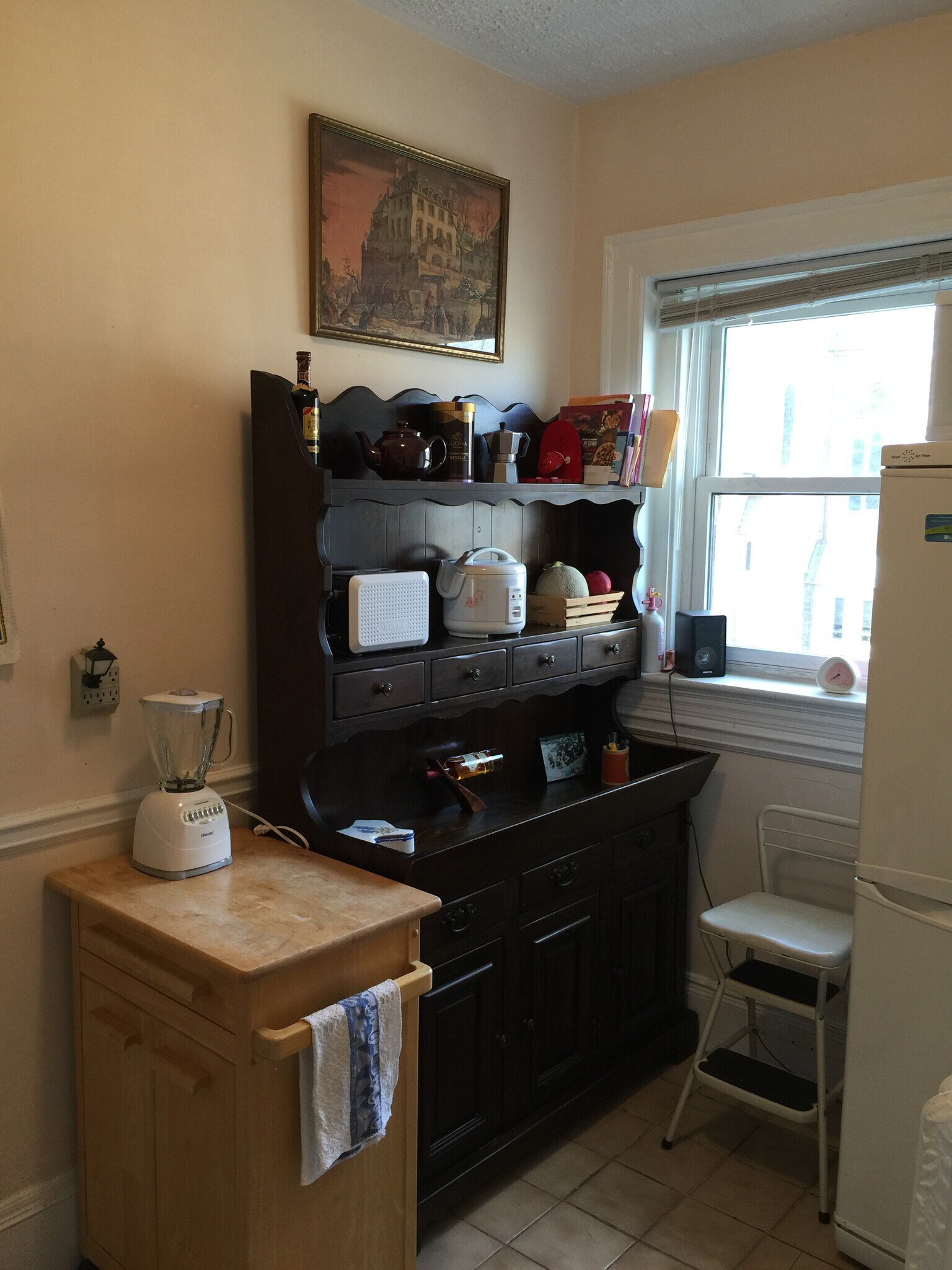 Kitchen Hutch Housing Fully-Equipped Kitchen - 1091 Boylston St