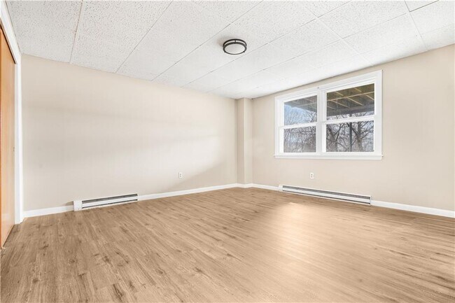 Building Photo - 3421 Pawtucket Ave