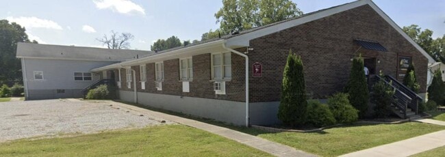 Primary Photo - 418 W Webster St