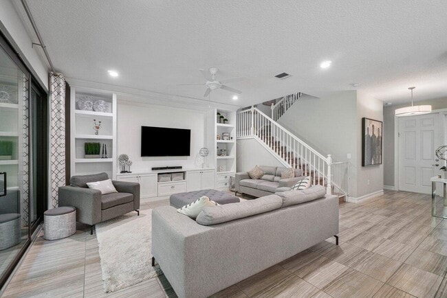 Building Photo - 13799 Moss Agate Ave