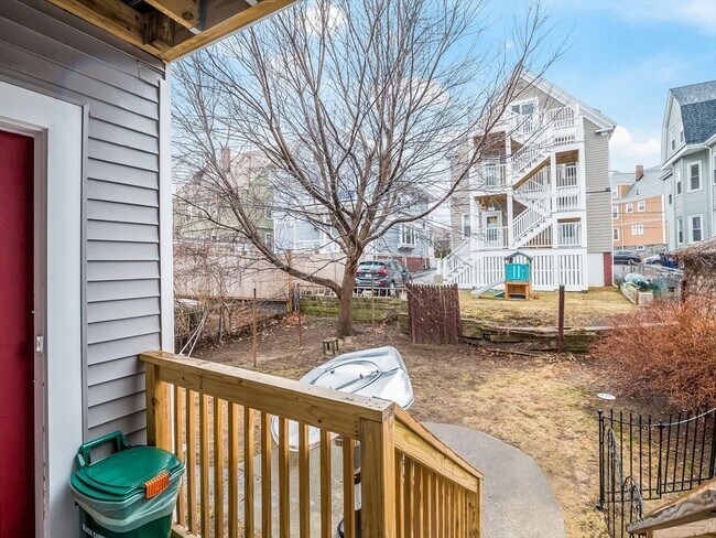 Building Photo - 81 Bristol Rd