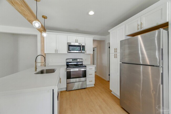 Building Photo - 61 E Ensley St
