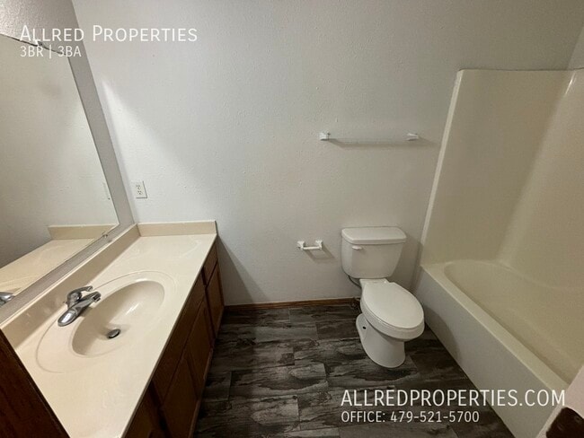 Building Photo - 2929 Meridian Pl