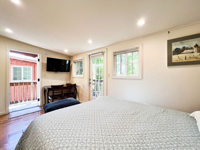 Building Photo - 3138 Browns Valley Rd