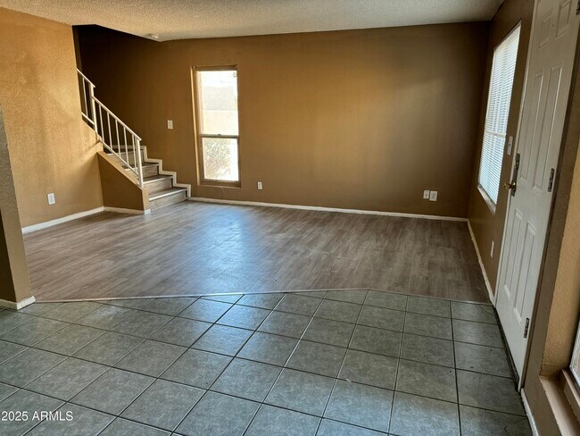 Building Photo - 1424 N 53rd Ave