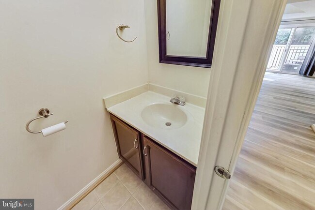 Building Photo - 11924 Redtree Way