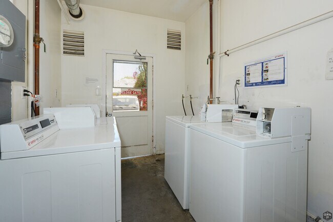 Building Photo - 313 Mildred Ave