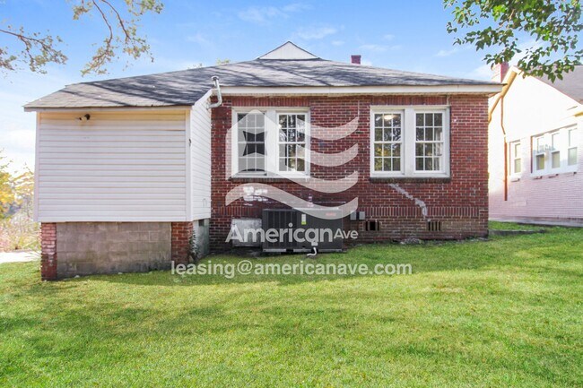 Building Photo - 1315 Lorick Ave