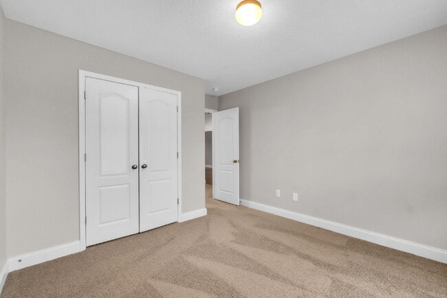 Building Photo - 3BR/2BA Home in Tyger Pointe with Bonus Room & Fenced Yard!