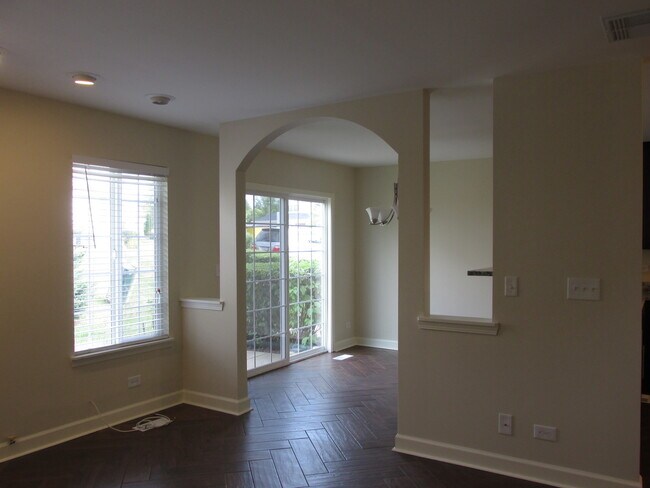 Building Photo - 32461 Rushmore Ave