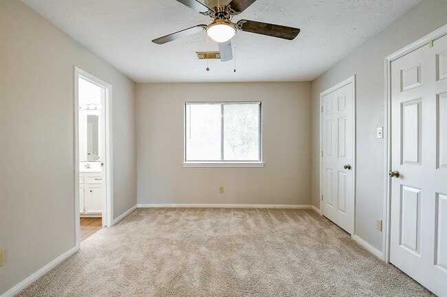 Building Photo - 3423 Berry Grove Dr
