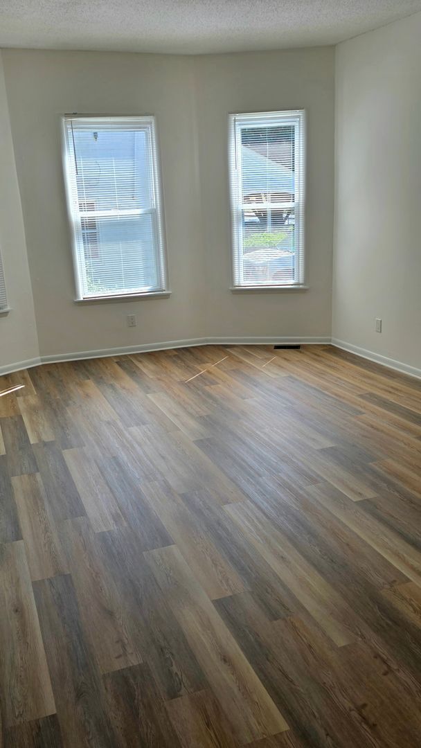 Building Photo - 713 Camden Ave