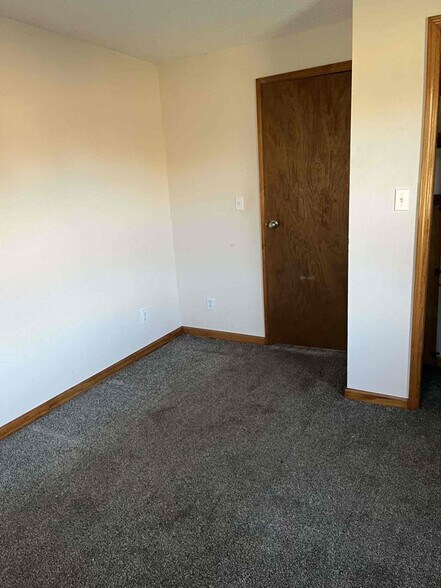 Building Photo - 10790 Erie Rd