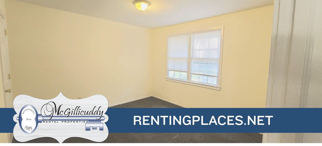 Building Photo - 1240 Holden Dr