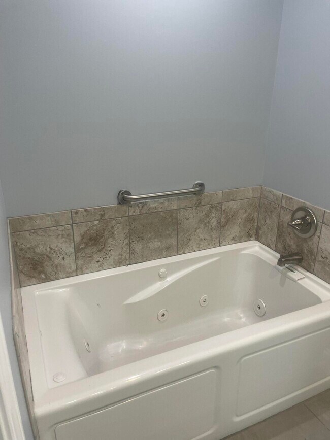 Building Photo - 4696 Windstar Way