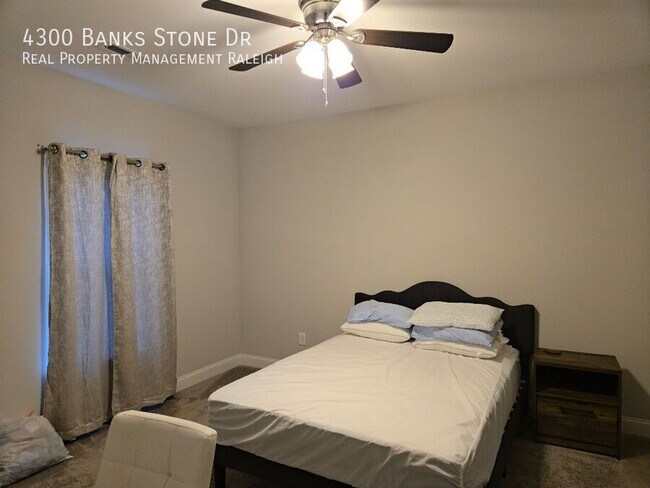 Building Photo - 4300 Banks Stone Dr