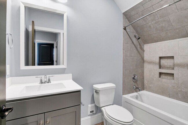 Building Photo - CATHERINES' COVE - Located off Bayshore Dr...