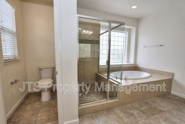 Building Photo - 2889 Market St