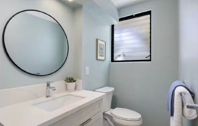 Building Photo - 2710 Ka?aha St