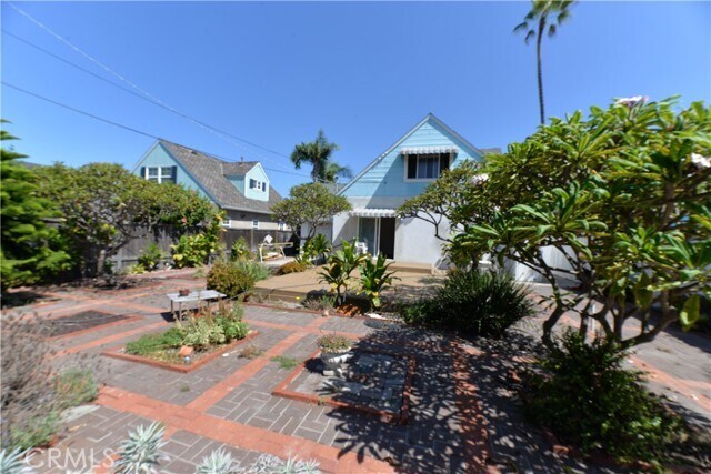Building Photo - 1605 Calle Las Bolas