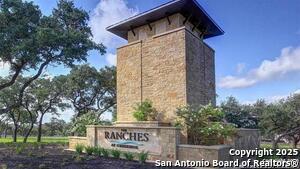 Building Photo - 314 Sanders Crk