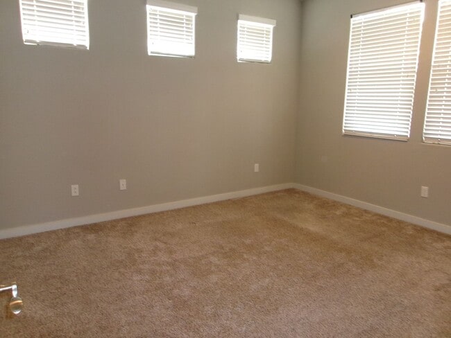 Building Photo - 2 Bedroom, 2 Bath at The Front Street Bungalows