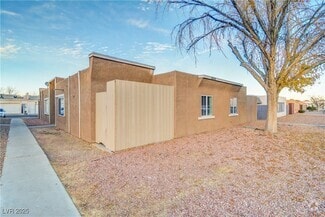 Building Photo - 6200 Camino De Rosa Dr