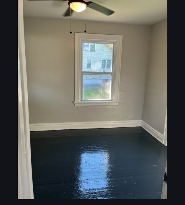 Building Photo - 8107 Nola-2