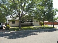 Building Photo - 3 Bedroom 1.5 Bath Near VA Includes Yard Care