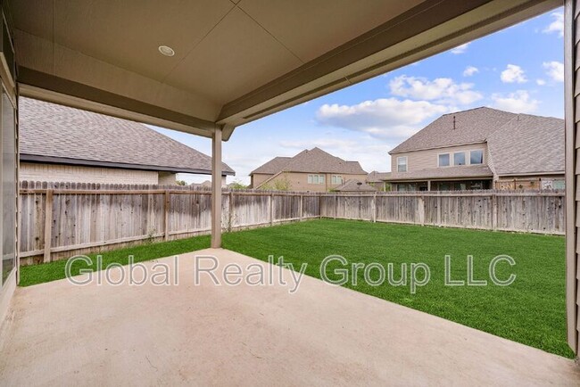 Building Photo - 14306 Hallows Grv