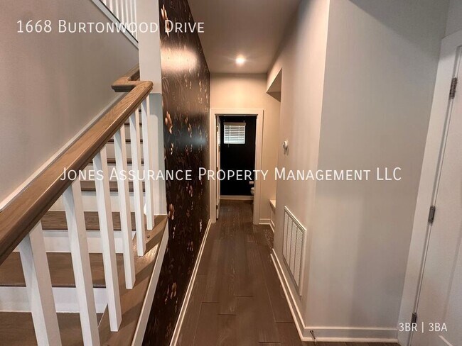 Building Photo - 1668 Burtonwood Dr