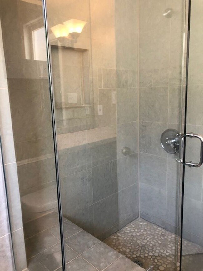 Building Photo - WSR Real Estate Inc.