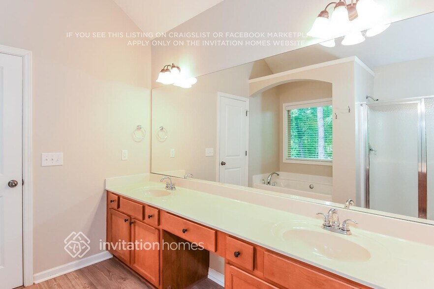 Building Photo - 236 Ascott Ln