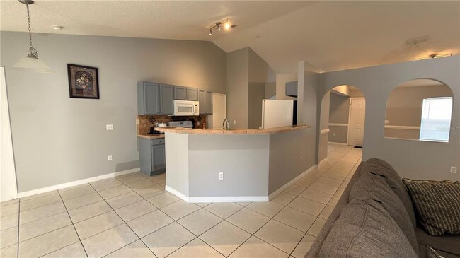 Building Photo - 627 Fisher Ct