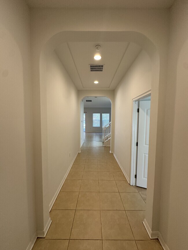 Building Photo - 6836 Trellis Vine Loop