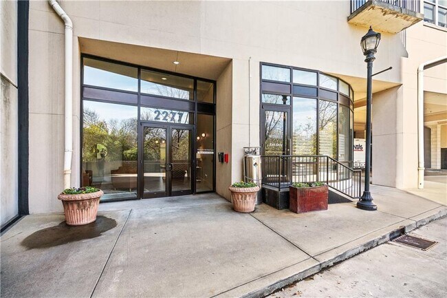 Building Photo - 2277 Peachtree Rd NE