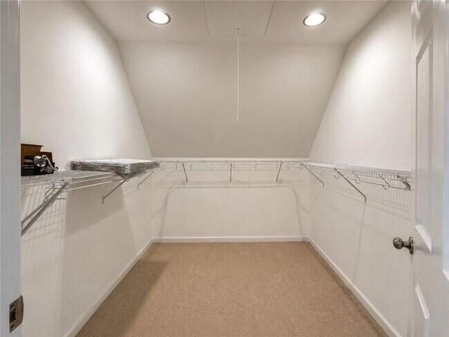 Building Photo - 4225 Friar Tuck Ln