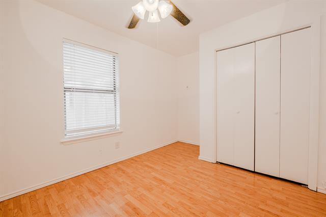Building Photo - 1321 Mercedes St