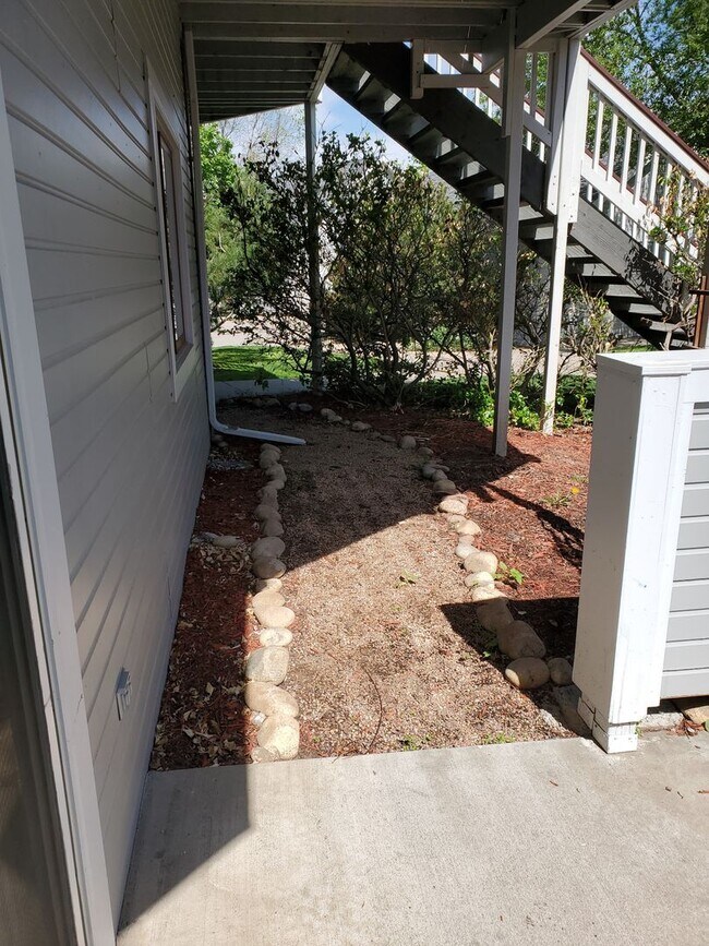 Building Photo - 2012 Remington St