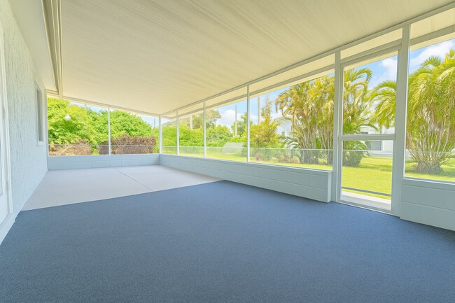 Building Photo - 5476/5478 Ave C