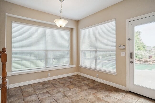 Building Photo - 1421 Savoy Ct