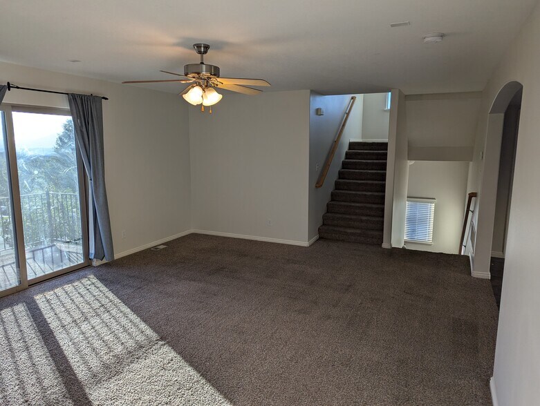 Building Photo - 10576 N Sage Vista Ln