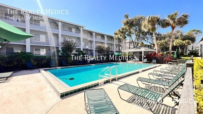 Building Photo - 126 Blue Pointe Way