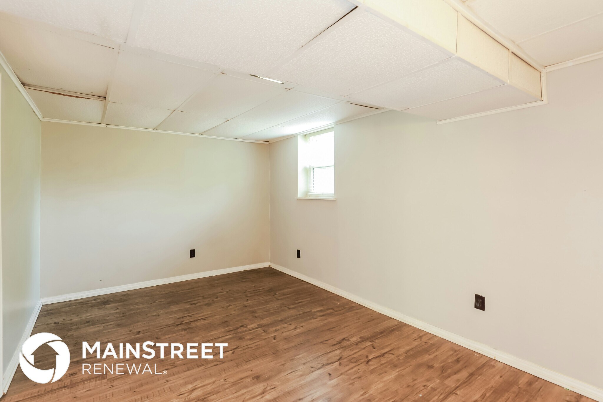 Building Photo - 551 N Powahatan Dr
