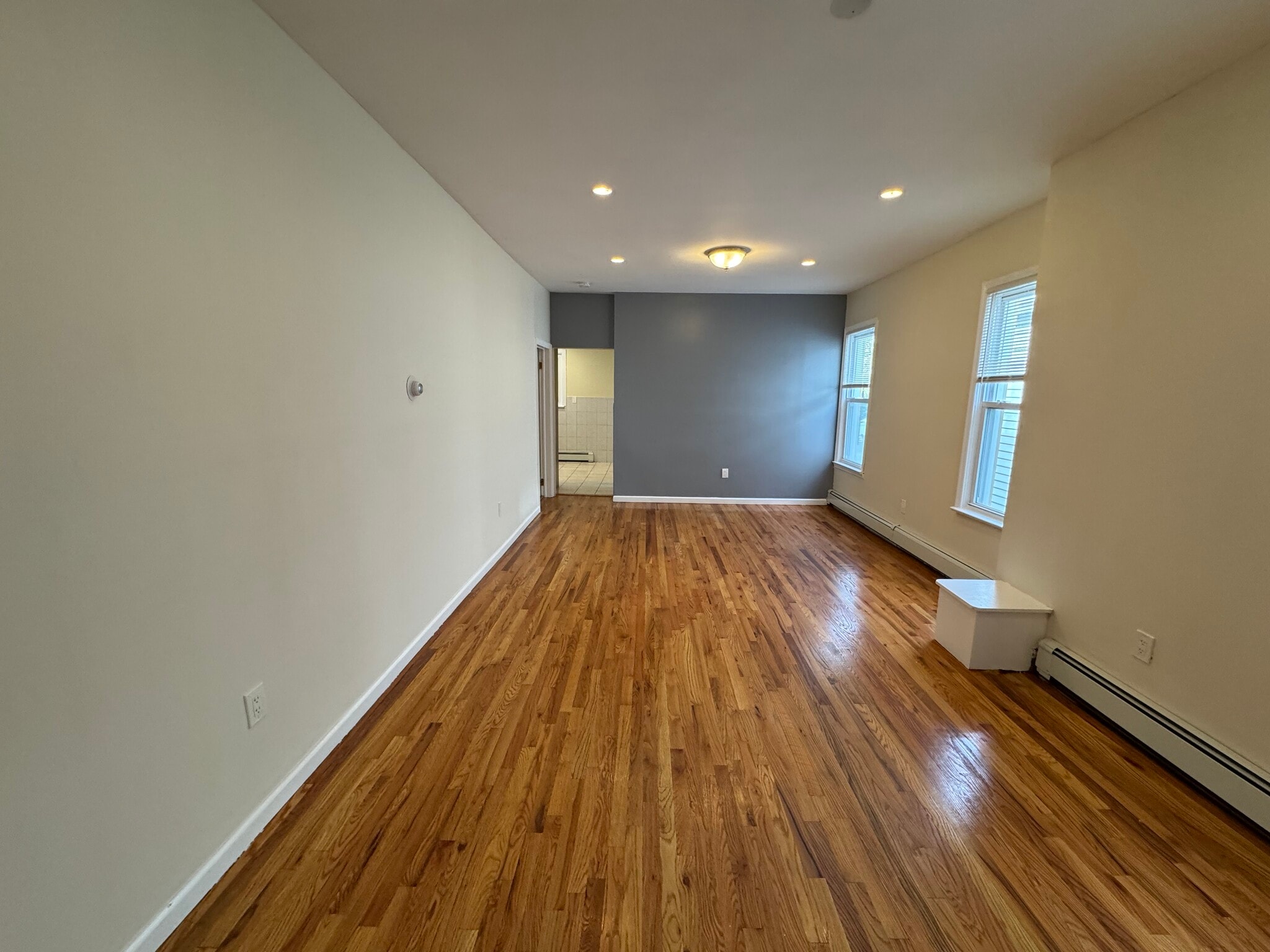 Building Photo - 37 Gautier Ave