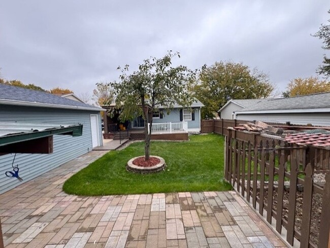 Building Photo - For Rent: Updated 3 Bed, 1.5 Bath Home — Available Immediately