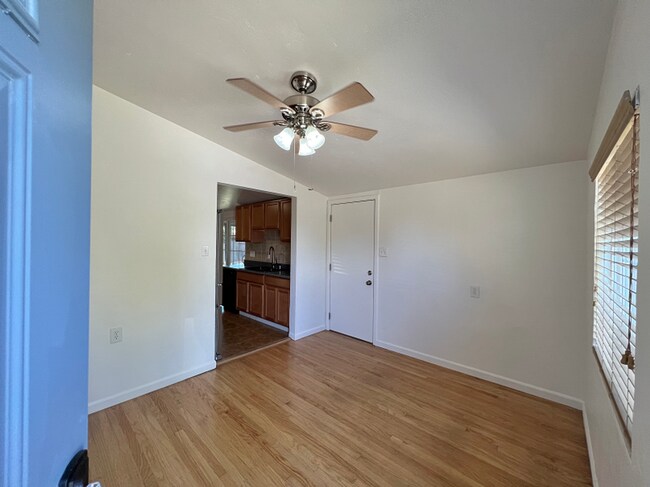 Building Photo - Charming Three Bedroom South Napa Home