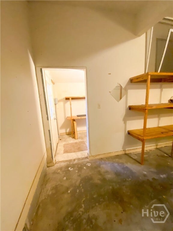Building Photo - 1 Lantern Ln